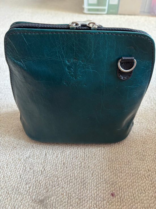 Vera Pelle Italian Leather Rhiannon Handbag