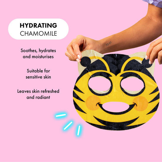 7th Heaven Go Wild Pamper Box Skincare Gift Set - 6 Printed Animal Face Masks and 1 Panda Headband Childrens Gift