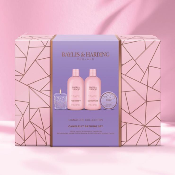 Baylis & Harding Jojoba, Vanilla & Almond Oil Luxury Candlelit Bathing Gift Set - Vegan Friendly